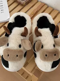 Imagem do Novo inverno unisex dos desenhos animados vaca quente chinelos de pelúcia casal interior antiderrapante casa slides homens e mulheres toe envoltório casa sapatos de algodão