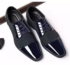 Imagem do Tendência clássico masculino vestido sapatos para homens oxfords sapatos de couro patente rendas até formal couro preto festa de casamento shoes2023