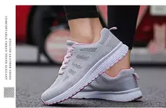 Mulheres sapatos casuais moda respirável andando malha sapatos planos tênis feminino 2021 ginásio sapatos vulcanizados branco calçado feminino - comprar online