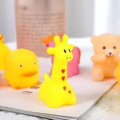Cute Animals Banho Brinquedo para Crianças, Flutuador De Borracha Macia, Squeeze Sound, Wash Play, Brinquedos De Água De Natação, Presentes Engraçados, 10 Pcs/Set - Wolf Magazine
