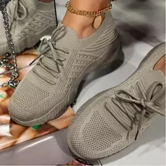 Tênis de malha respirável com cordões para mulheres, sapatos vulcanizados com plataforma, tamanho grande - loja online