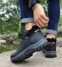 Botas de neve de couro quente masculinas, tênis de caminhada ao ar livre, sapat - Wolf Magazine