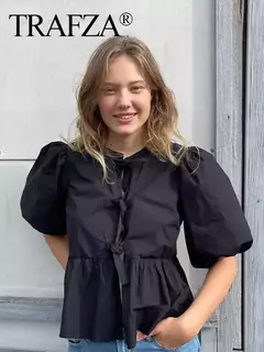 Imagem do TRAFZA-Feminina Hollow Out O-Neck manga curta com renda por cima, blusa casual, streetwear chique feminino, camisa sólida da moda, 2024