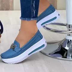 Sapatos femininos de couro vulcanizado em PU, tênis de dedo redondo, casual, boca rasa, slip-on, feminino, diário, impermeável, na moda na internet
