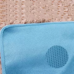 Imagem do Esteira de resfriamento para animais de estimação, almofada para cães e gatos, seda fria, colchão à prova de umidade, cama para animais pequenos, almofada de verão, 5 tamanhos