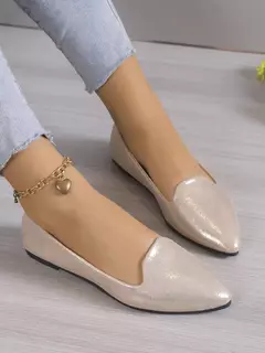 Mocassins deslizantes respiráveis para mulheres, sapatilhas rasas de balé elástico, fundo macio, sapatos de barco com dedo apontado, tamanho grande, 43, moda, 2024 - comprar online
