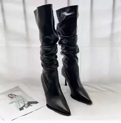 Botas femininas plissadas pontiagudas de cano alto, botas de salto fino na moda, botas longas abaixo do joelho, outono, 2024 na internet