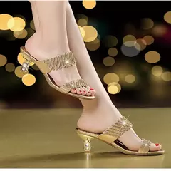 Sandálias femininas de diamante com strass, salto stiletto de uma palavra, salt na internet