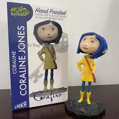 Neca anime coraline boneca articulada anime figura capa de chuva camisola em camisa listrada brinquedo la menina decoração modelo bithday presentes - loja online