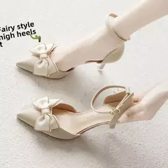 Sapatos de salto alto brancos com botão único para as mulheres, novos sapatos de verão com dedo apontado e top de borracha, 2023 na internet
