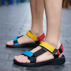 Chinelos masculinos antiderrapantes, chinelos de praia ao ar livre, sapatos de água casuais, sandálias baratas, de alta qualidade, novo verão, 2022