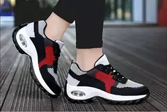 Mulher vulcanize tênis mulher moda altura-aumentando sapatos casuais respirável malha de fundo grosso plataforma feminina tenis sapatos
