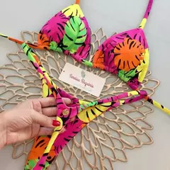 Imagem do Mulheres biquíni dividido fio-dental, moda praia, moda natalícia, novo