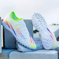 Sapatos de futebol antiderrapante ultraleves para homens, tênis de futebol, chaveiros, alta qualidade, TF, FG, relvado, treinamento na internet