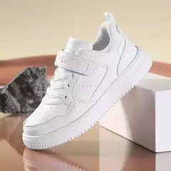 Tênis de couro leve para meninos e meninas, calçados esportivos para crianças, preto e branco, tênis plano para crianças - comprar online