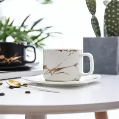 Xícaras preto e branco em mármore asiático-japonês, caixas, pires, xícaras, copos, café, xícaras - comprar online