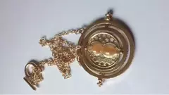 Imagem do Harried potter varinha mágica time turner henlas voar ladrão quidditch pingente brinquedos colar triângulo ação brinquedo figuras crianças presentes