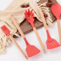 Produto comestível antiaderente silicone utensílios de cozinha turner espátula colher de madeira lidar com prático ferramenta de cozinha utensílios de cozinha - comprar online