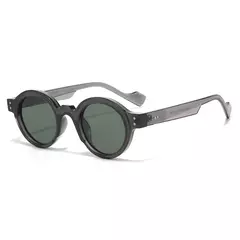 Óculos redondos punk para homens e mulheres, tons de cor dupla, decoração rebites retrô, moldura de lente clara, tendência, UV400 na internet
