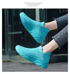 Tênis de corrida respirável masculino e feminino, calçados esportivos leves, tênis slip-on, meias da moda, tamanho grande 46, venda quente - loja online