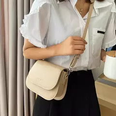 Bolsa de ombro de couro PU para mulheres, bolsa crossbody, monocromática, bolsa mensageiro com aba, bolsa elegante, bolsa simples, na moda - loja online