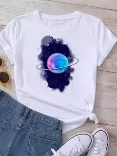 Camiseta feminina casual de manga curta com gola redonda, streetwear feminina, tops vintage, camiseta Maycaur, estampada com planeta lunar, moda camisetas - Wolf Magazine