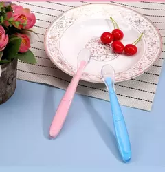 Colher de alimentação de silicone macio do bebê, utensílios de treinamento infantil, colher de comida complementar macia, talheres do primeiro estágio