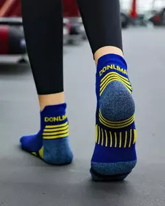 Meia de corrida de maratona profissional para homens e mulheres, meias engrossadas, amortecido, tubo curto, corte baixo, esportes, fitness, 2023