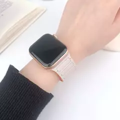 Pulseira Desportiva Magnética para Apple Watch, Pulseira de Silicone, Série iWatch, Ultra 2, 9, 8, 7, 6, 5, 4, 49mm, 45mm, 44mm, 42mm, 38 milímetros, 40 milímetros, 41 milímetros - comprar online