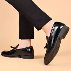 Imagem do Sapato de couro masculino estilo designer, sapatos casuais de negócios, sapatos de festa de casamento, plus size, novo em folha