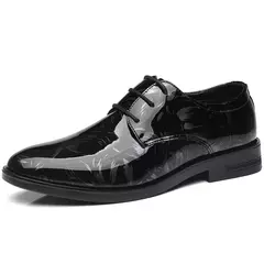 Homens do escritório Vestido Sapatos Padrão Floral Homens Sapatos Formais De Couro Moda De Luxo Sapatos De Casamento Do Noivo Homens Sapatos Oxford Vestido 38-47 na internet
