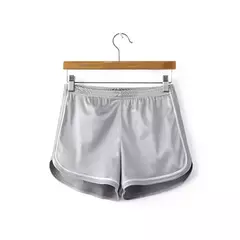 Novo 2023 Mulheres Shorts Verão Seda Fino Praia Casual Branco Egde Shorts Hot - Wolf Magazine