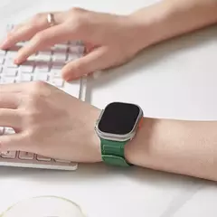 Pulseira Magnética de Laço de Silicone para Relógio Apple, Banda, Ultra, 49mm, 45mm, 44mm, 40mm, 41mm, Pulseira para Série iWatch, Ultra 8, 7, 6, SE, 5, 4, 3 na internet