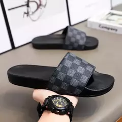 Chinelos de Eva com fundo macio para homens e mulheres, sandálias planas, sapatos de praia ao ar livre, chinelos, verão 2022 - Wolf Magazine