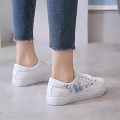 Tênis de corrida respirável para mulheres, flor bordada, tênis casual com renda, branco, nova moda, primavera e outono, 2024