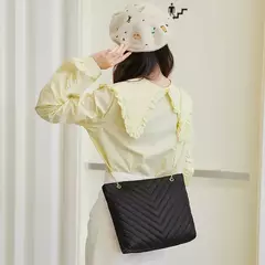 Bolsa de ombro de corrente bordada casual para mulheres, padrão V, lingge, bolsa de compras portátil, nova moda - Wolf Magazine