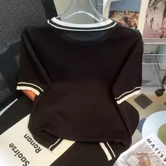 T-shirt fina de manga curta feminina, camisa com gola redonda, blusa elegante, solta, elegante, nova, verão - Wolf Magazine
