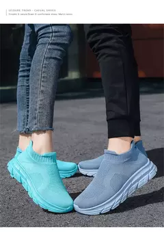 Imagem do Tênis de corrida respirável masculino e feminino, calçados esportivos leves, tênis slip-on, meias da moda, tamanho grande 46, venda quente