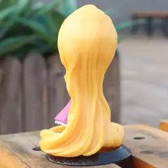 Disney princesa figura rapunzel princesa 14cm pvc q posket emaranhado rapunzel boneca bolo decoração de casamento crianças brinquedos presentes