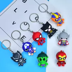 Marvel dos desenhos animados chaveiro homem aranha homem de ferro morcego hulk thor anime vingadores chaveiro figura silicone chave do carro jóias brinquedos presente