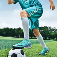 Sapatos de futebol masculino de sola FG, sapatos de gramado ao ar livre, grampos longos especiais, botas esportivas de equipe superior alta, resistência ao desgaste, tamanho 36-45