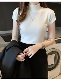 Camiseta feminina de malha meia gola alta, elegante monocromática, manga curta, pulôver casual versátil, tops magros, verão