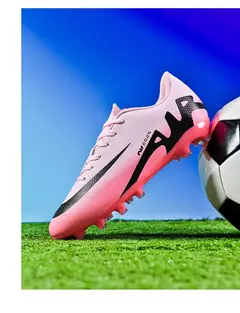 Botas de campo de futebol profissional para homens, grampos antiderrapantes, sapatos de treinamento de grama interna para crianças, sociedade original - Wolf Magazine