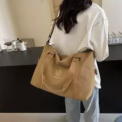 Saco de ginástica casual de grande capacidade para mulheres, bolsa de ioga Crossbody Trendy Sports Handbag Bagagem de viagem de negócios na internet