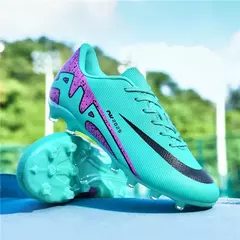 Sapatos de futebol ultraleves longos dos homens, grampos respiráveis, botas de futebol indoor, tênis de treinamento, venda quente, novo, transporte da gota