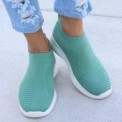 Imagem do 2024 novos sapatos casuais moda tênis para mulheres andando cor sólida tênis feminino deslizamento em meia senhoras sapatos planos mulher