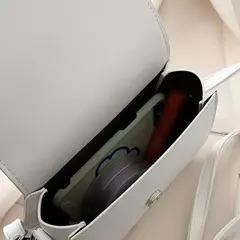Bolsa de ombro de couro PU para mulheres, bolsa crossbody, monocromática, bolsa mensageiro com aba, bolsa elegante, bolsa simples, na moda - Wolf Magazine
