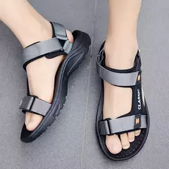 TAFN-Sapatos de praia grandes, chinelos personalizados com sola macia, sandálias de couro respirável, verão, novos - comprar online