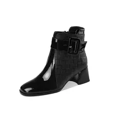 Botas retrô com saltos grossos para mulheres, botas curtas de plataforma, fivela de cinto, sapatos de trabalho feminino, nova moda outono na internet