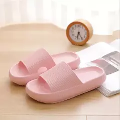 Chinelos de plataforma grossa para mulheres, sandálias macias, chinelos antiderrapantes, banheiro, casa, EVA, verão, moda, 2023 - comprar online